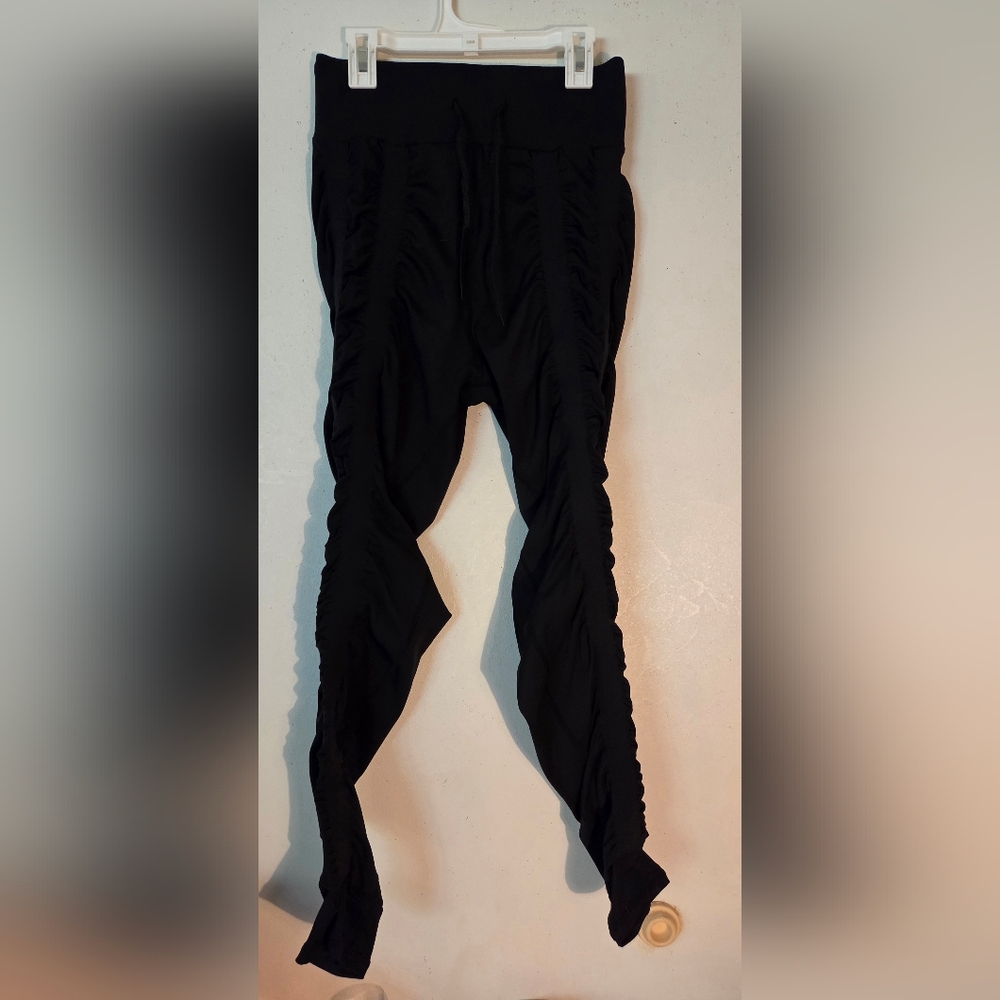 Skinnify Size Large Resistance Band Leggings *READ SIZE DESCRIPTION!*